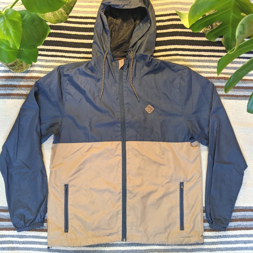 Windbreaker 🌬️⛵☀️